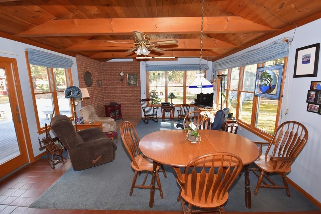 16 Heatherstone Road Amherst, MA 01002 - Photo 12 of 37
