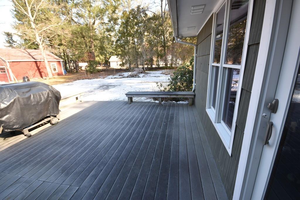16 Heatherstone Road Amherst, MA 01002 - Photo 29 of 37
