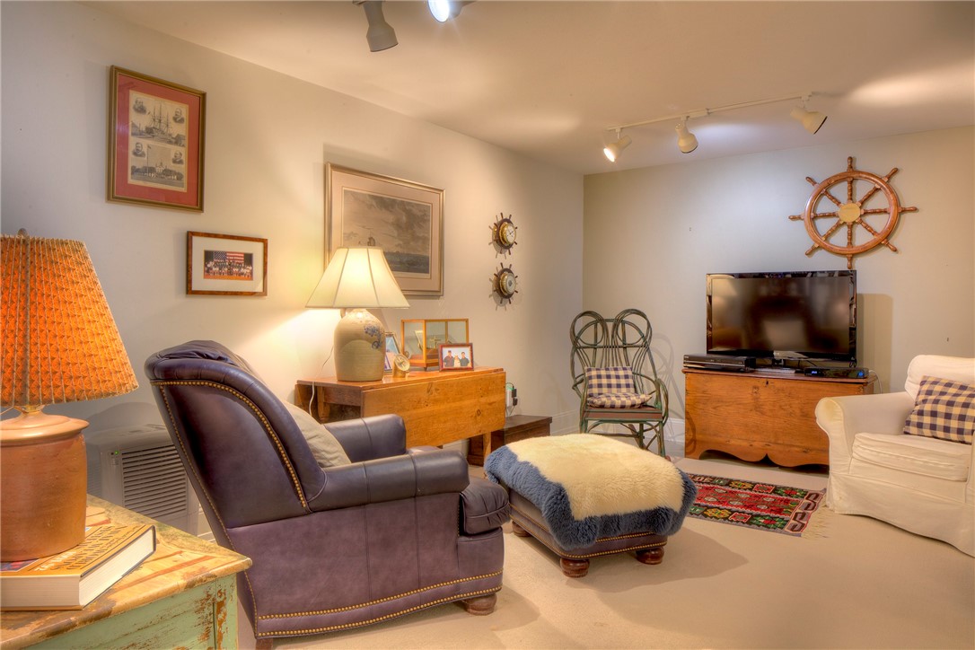 118 Prospect Farm Road Portsmouth, RI 02871 - Photo 39 of 50 Gallery Image 39