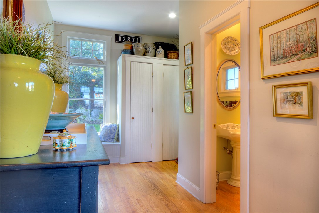 118 Prospect Farm Road Portsmouth, RI 02871 - Photo 9 of 50 Gallery Image 9