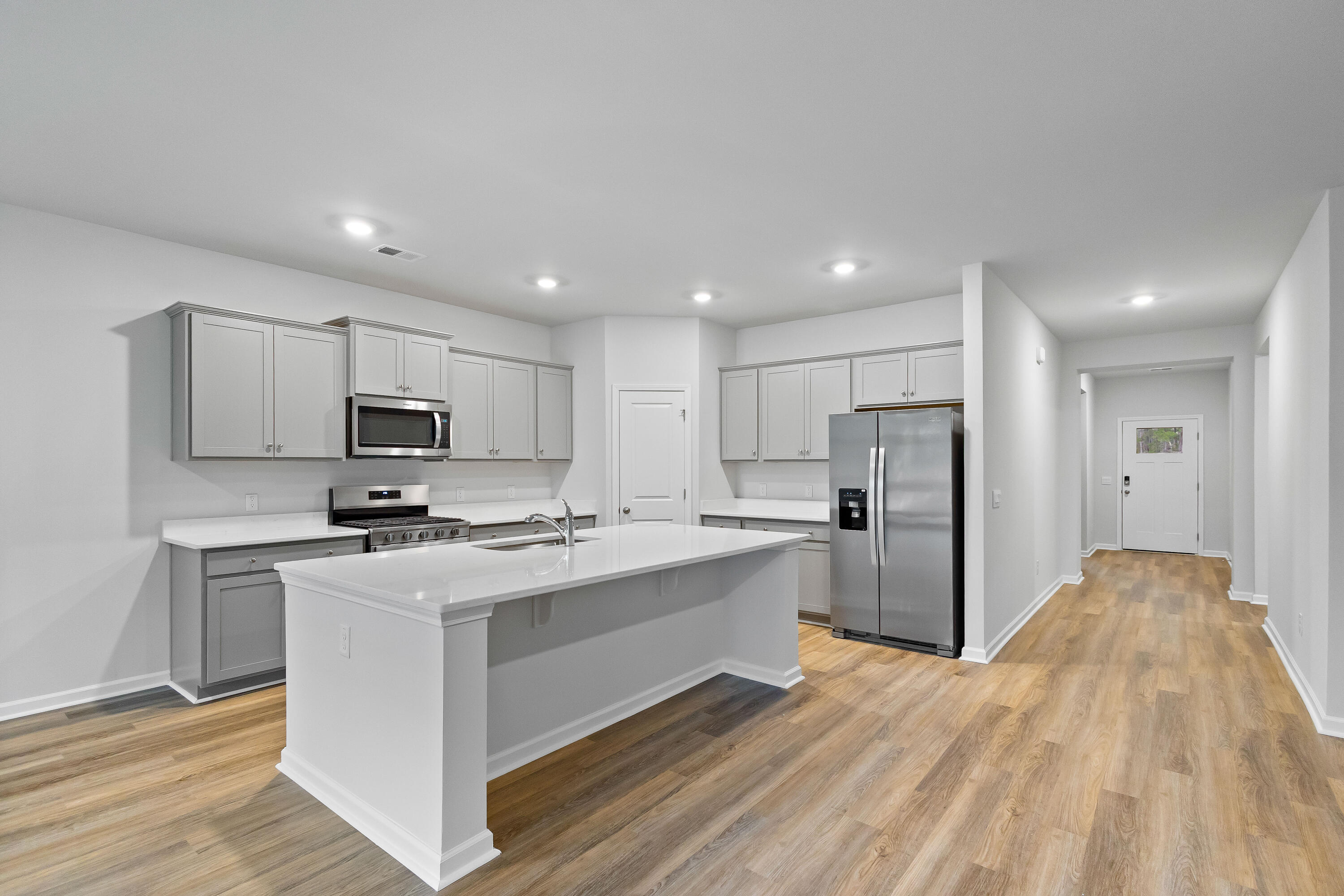 105 Morning View Way Moncks Corner, SC 29461 - Photo 7 of 24 156 Grouper Ln Interior_12