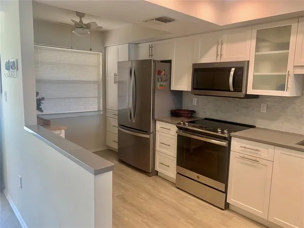 $4,395 | 2310 Canalbluff Place, Unit V287, Sarasota, FL 34231