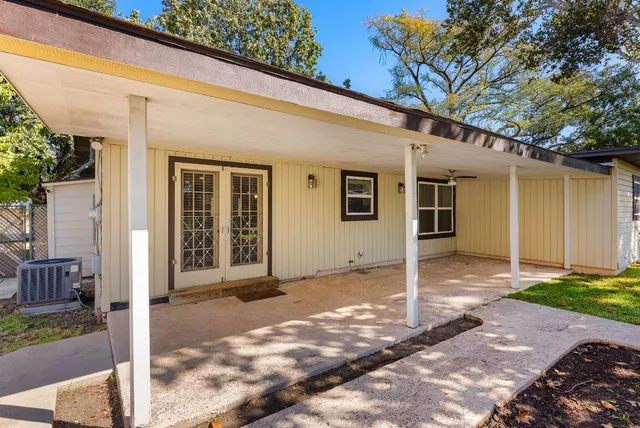 $550,000 | 2207 North Plains Avenue, Austin, TX 78757