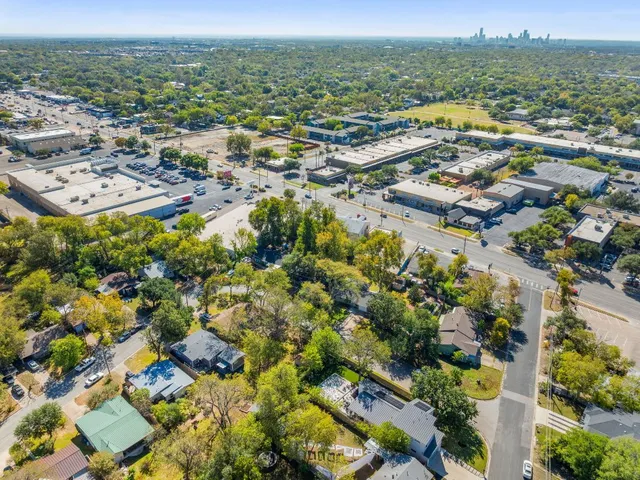 $550,000 | 2207 North Plains Avenue, Austin, TX 78757