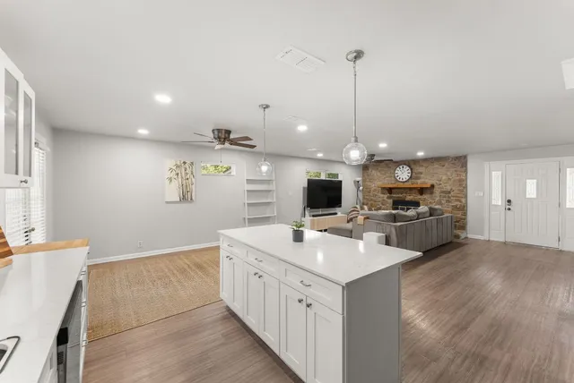 $550,000 | 2207 North Plains Avenue, Austin, TX 78757