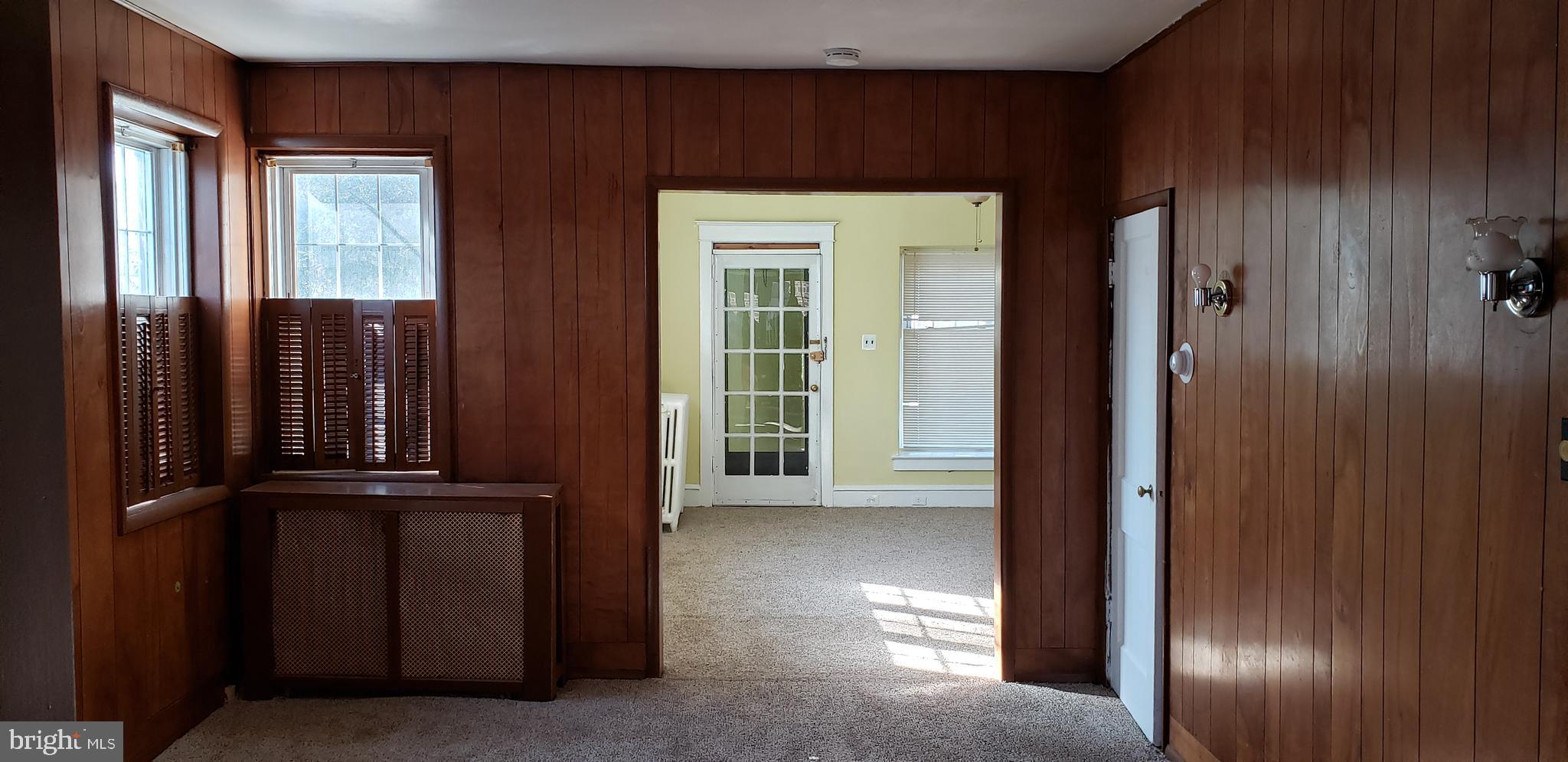 113 Hampden Road Upper Darby, PA 19082 - Photo 7 of 43