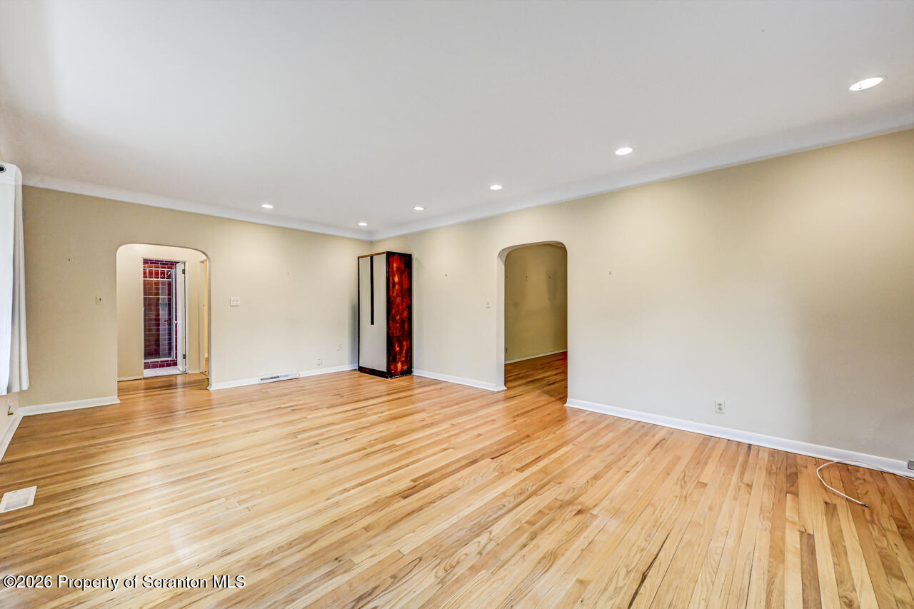 545 Arthur Avenue Scranton, PA 18510 - Photo 7 of 47 545ArthurAve06-jpg