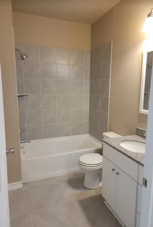 $2,300 | 213 Mary Max Circle, San Marcos, TX 78666
