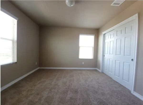 $2,300 | 213 Mary Max Circle, San Marcos, TX 78666