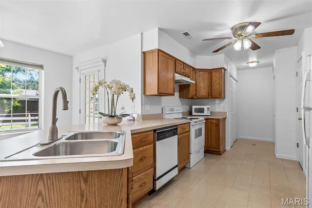 $189,900 | 530 Ashbrook Drive, Unit 18, Farmington, MO 63640