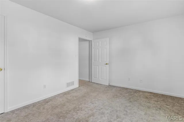 $189,900 | 530 Ashbrook Drive, Unit 18, Farmington, MO 63640