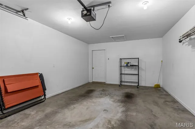 $189,900 | 530 Ashbrook Drive, Unit 18, Farmington, MO 63640