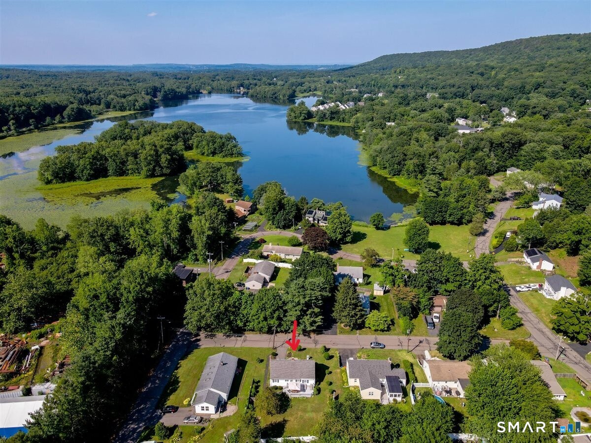 26 Russell Road Meriden, CT 06450 - Photo 31 of 36