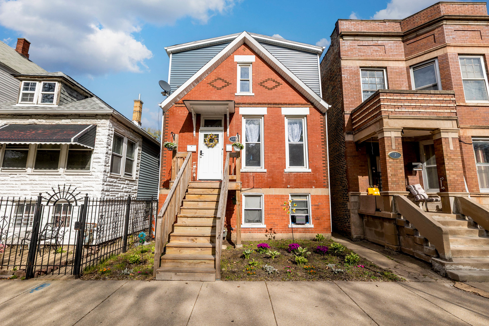 5233 South Racine Avenue Chicago, IL 60609 - Photo 2 of 22 Gallery Image 2