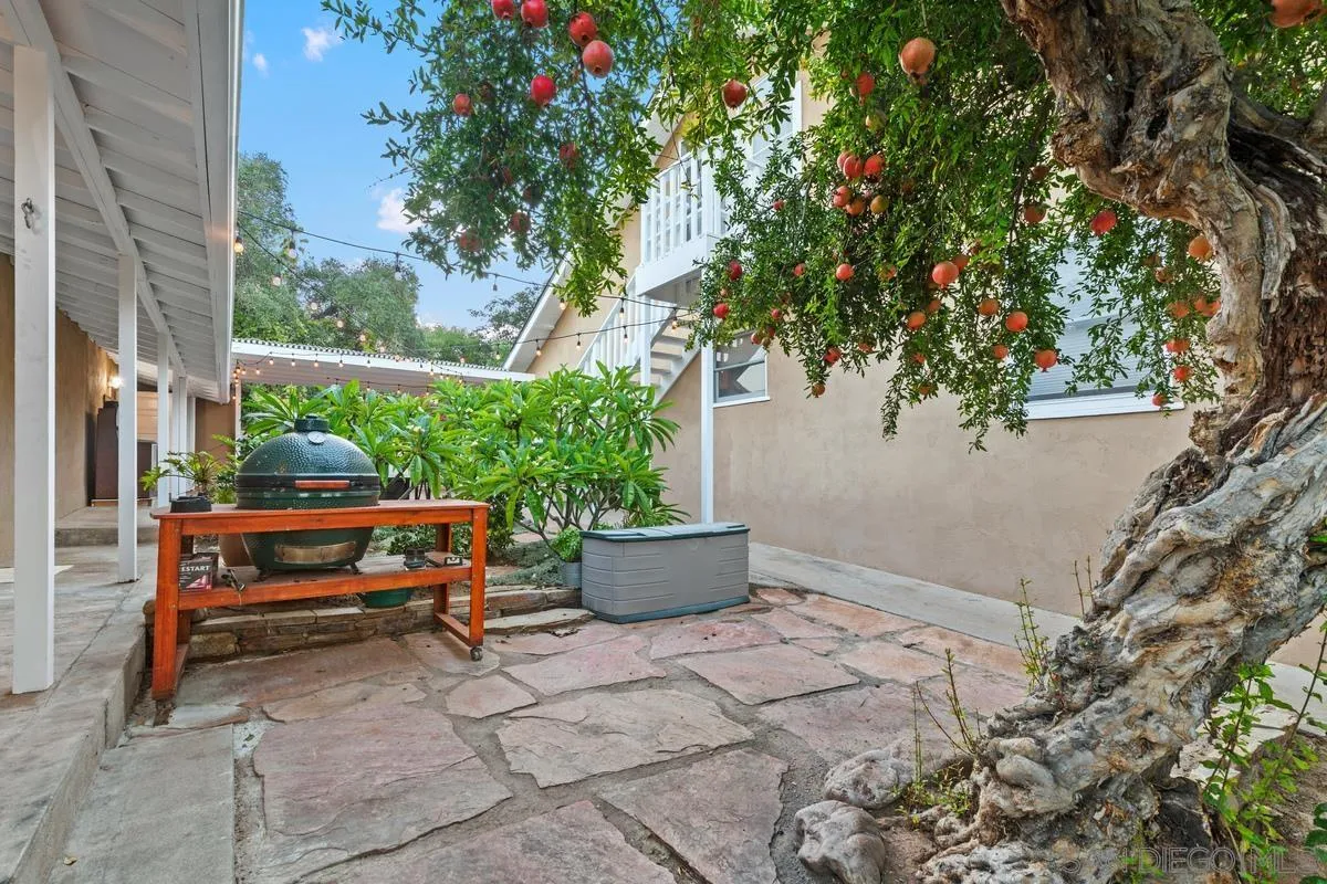1675 Chase Lane El Cajon, CA 92020 - Photo 25 of 32 a backyard of a house with outdoor seating