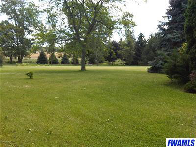 14609 Lake Center Road Fort Wayne, IN 46818 - Photo 2 of 28