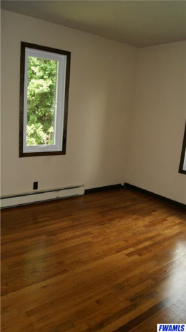 14609 Lake Center Road Fort Wayne, IN 46818 - Photo 12 of 28