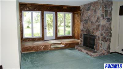 14609 Lake Center Road Fort Wayne, IN 46818 - Photo 5 of 28