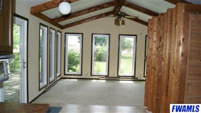 14609 Lake Center Road Fort Wayne, IN 46818 - Photo 8 of 28