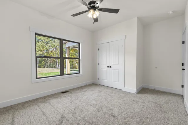 $679,900 | 2969 Lights Chapel Road, Greenbrier, TN 37073