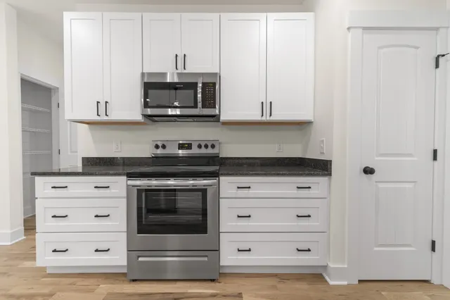 $679,900 | 2969 Lights Chapel Road, Greenbrier, TN 37073