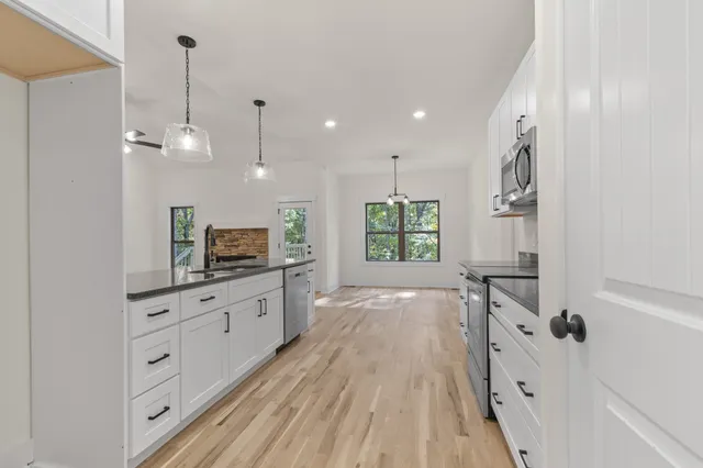 $679,900 | 2969 Lights Chapel Road, Greenbrier, TN 37073