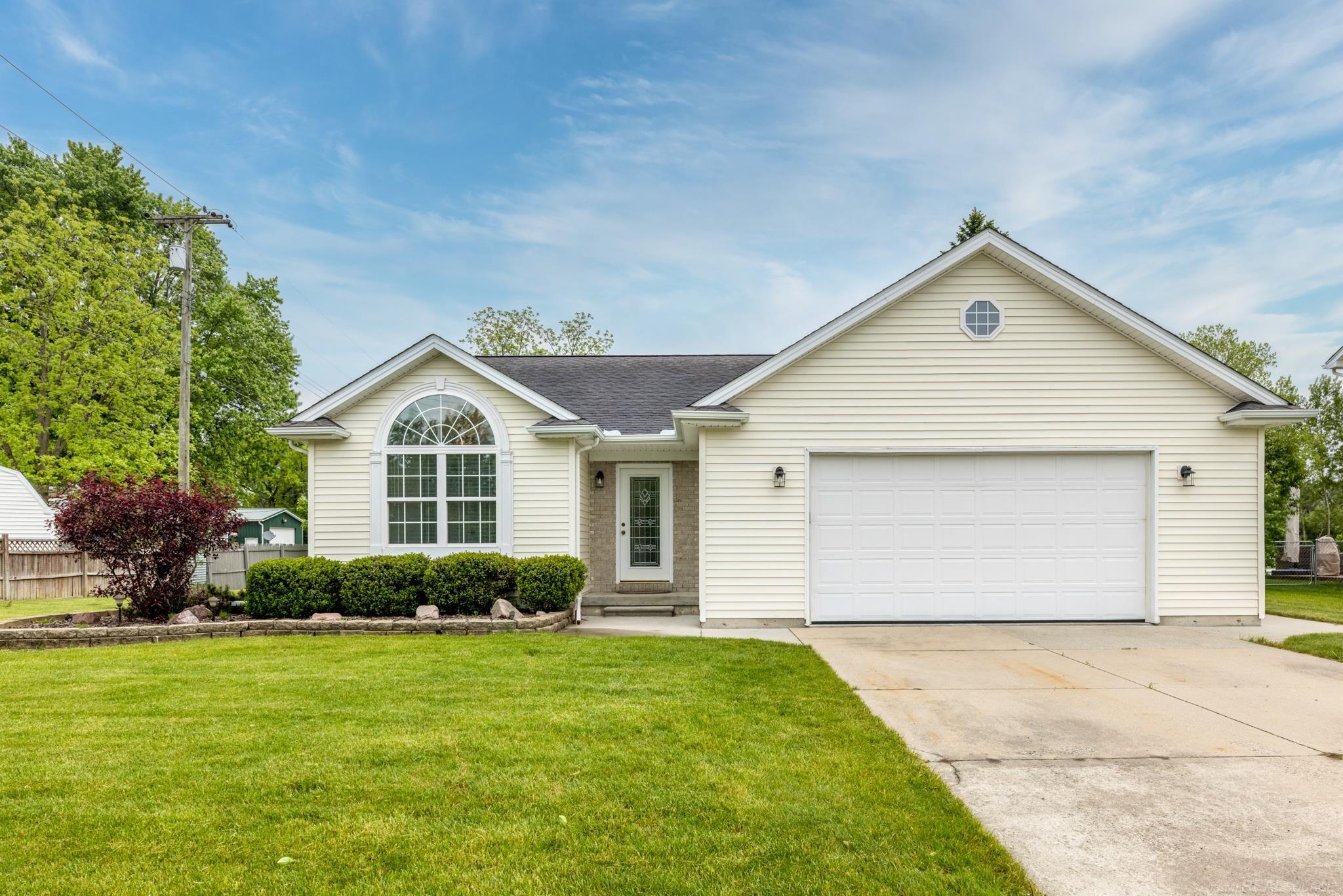 25 Rella Rae Avenue Marysville, MI 48040 - Photo 1 of 27 Gallery Image 1