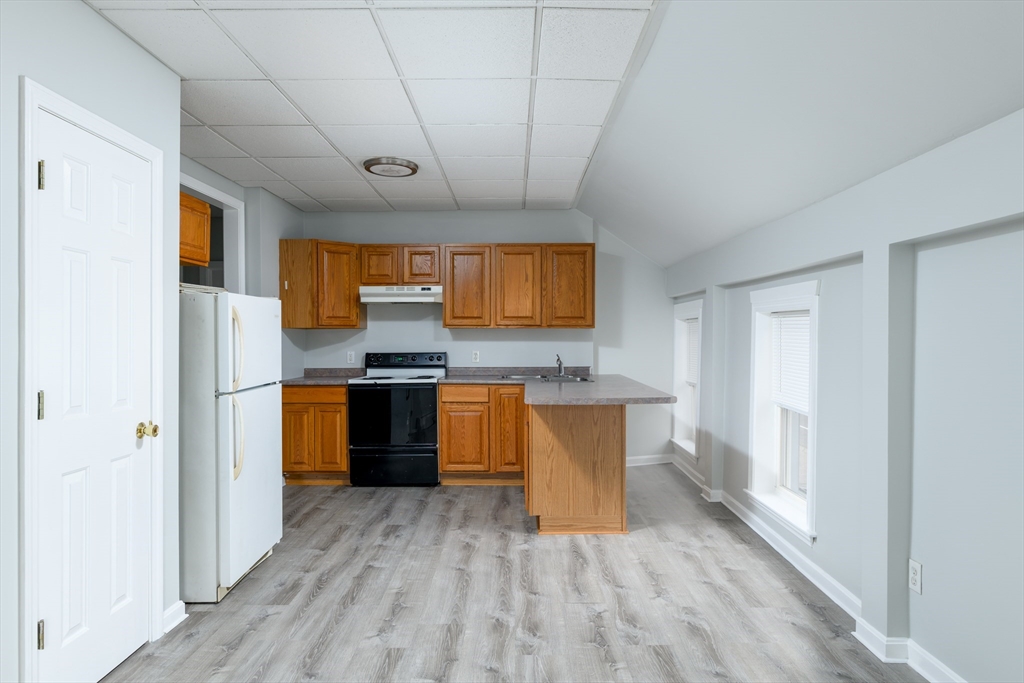 537 Main Street Sturbridge, MA 01518 - Photo 12 of 14