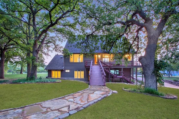 $899,000 | 154 Vista Court, Pottsboro, TX 75076