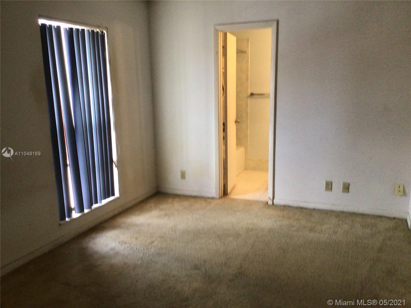 3409 Foxcroft Road Miramar, FL 33025 - Photo 16 of 19 Gallery Image 16