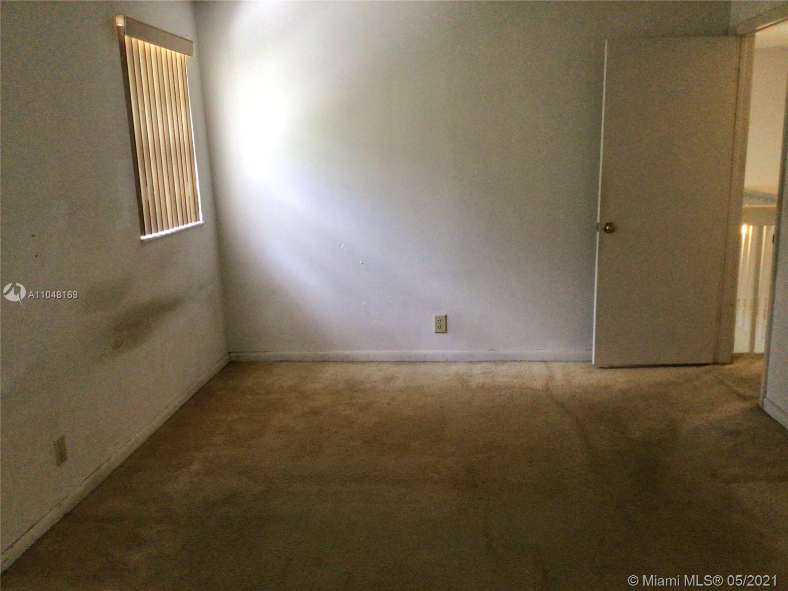 3409 Foxcroft Road Miramar, FL 33025 - Photo 10 of 19 Gallery Image 10