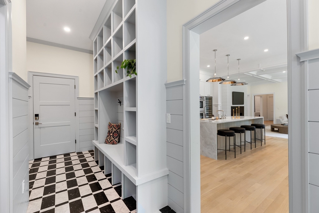 92 Hill Street Lexington, MA 02421 - Photo 19 of 41