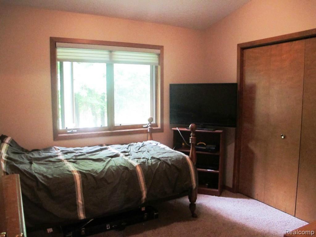 1350 East Schafer Road Pinckney, MI 48169 - Photo 22 of 51 Bedroom 2