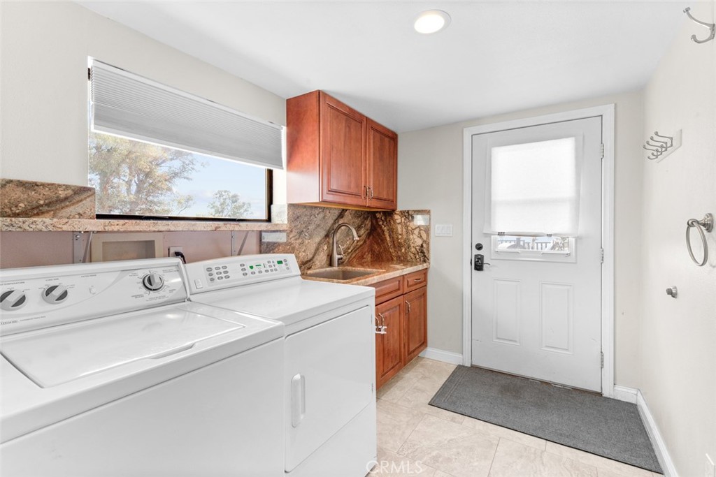 11945 Pendleton Road Yucaipa, CA 92399 - Photo 20 of 56 laundry room with sink (downstairs)