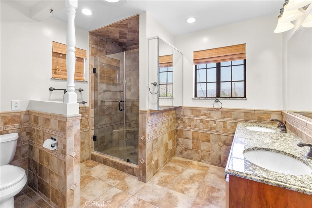 11945 Pendleton Road Yucaipa, CA 92399 - Photo 36 of 56 primary suite bathroom