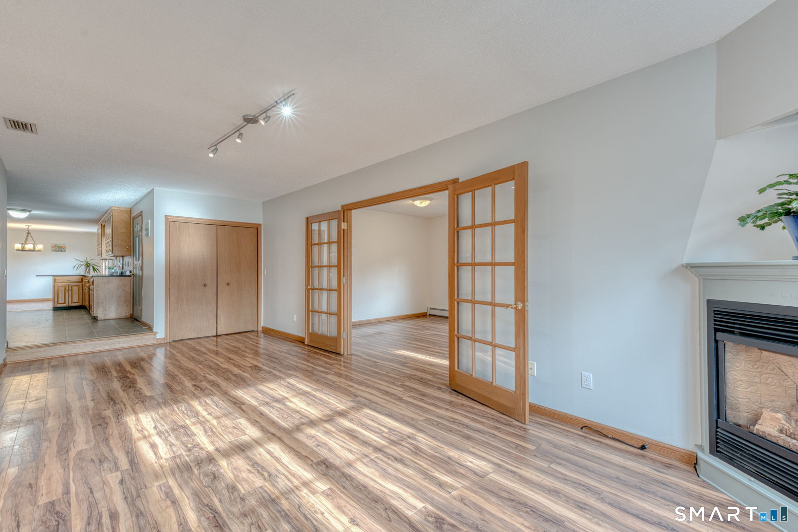 460 Addison Road Glastonbury, CT 06033 - Photo 15 of 38