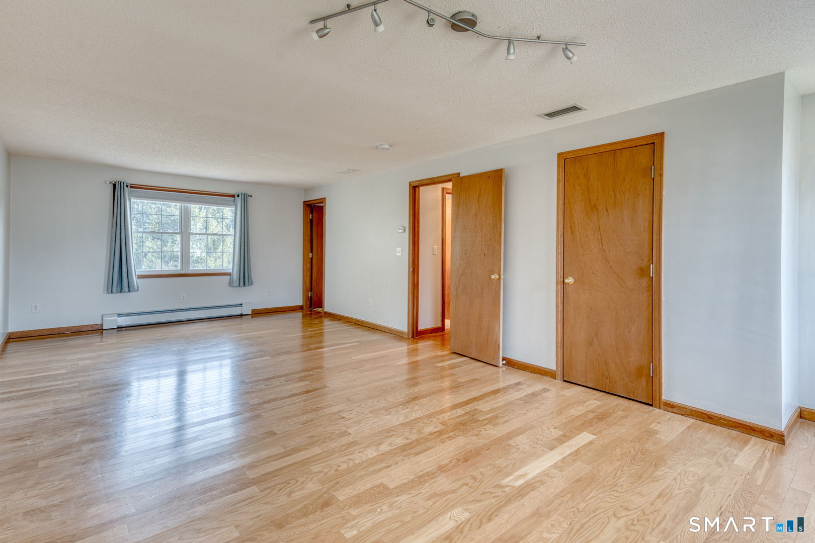 460 Addison Road Glastonbury, CT 06033 - Photo 21 of 38