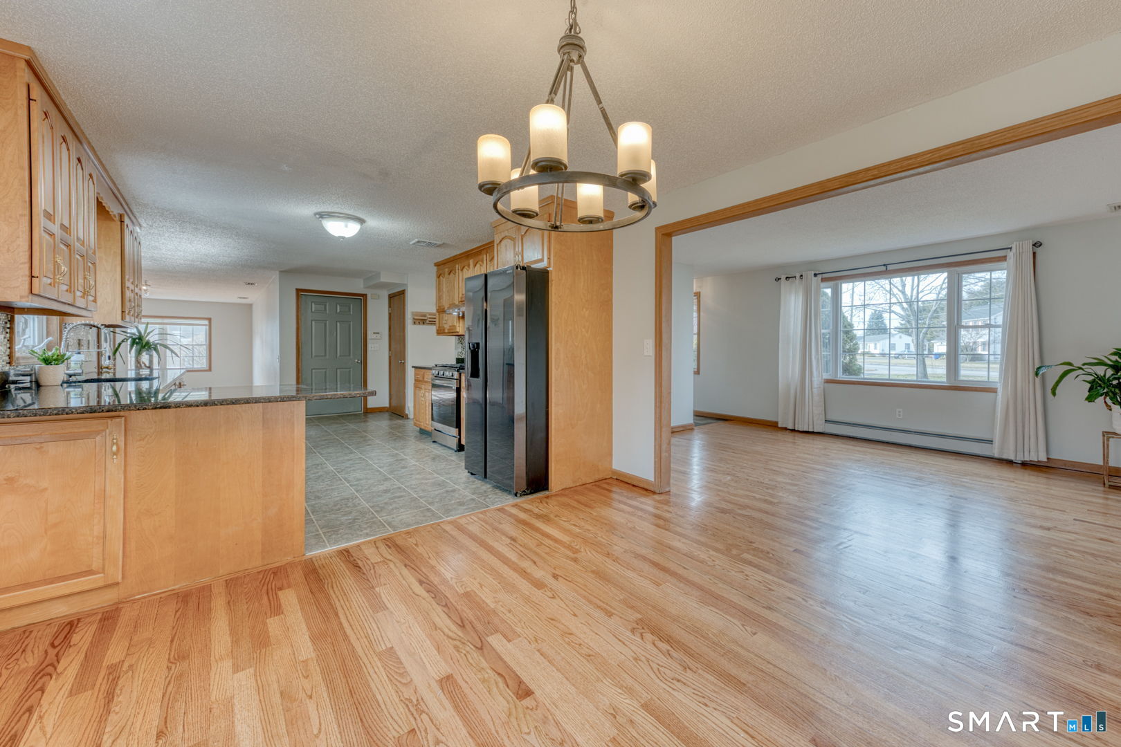 460 Addison Road Glastonbury, CT 06033 - Photo 5 of 38