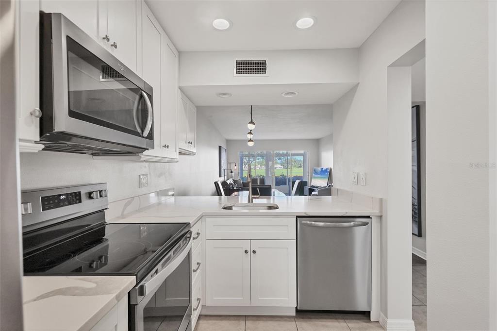 404 Cerromar Circle North, Unit 119 Venice, FL 34293 - Photo 5 of 25