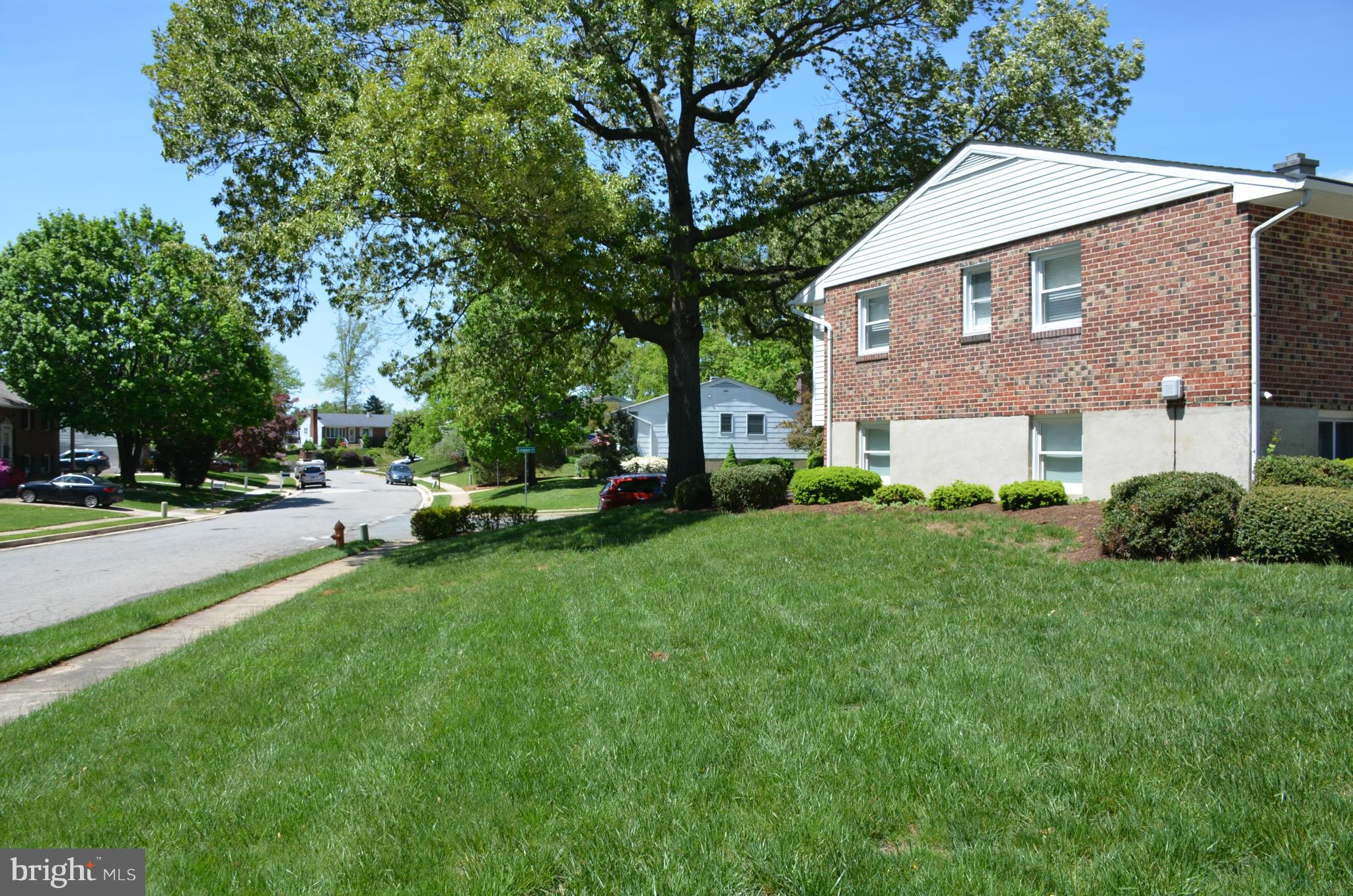 4808 Torpoint Road Baltimore, MD 21236 - Photo 20 of 26 Side Yard