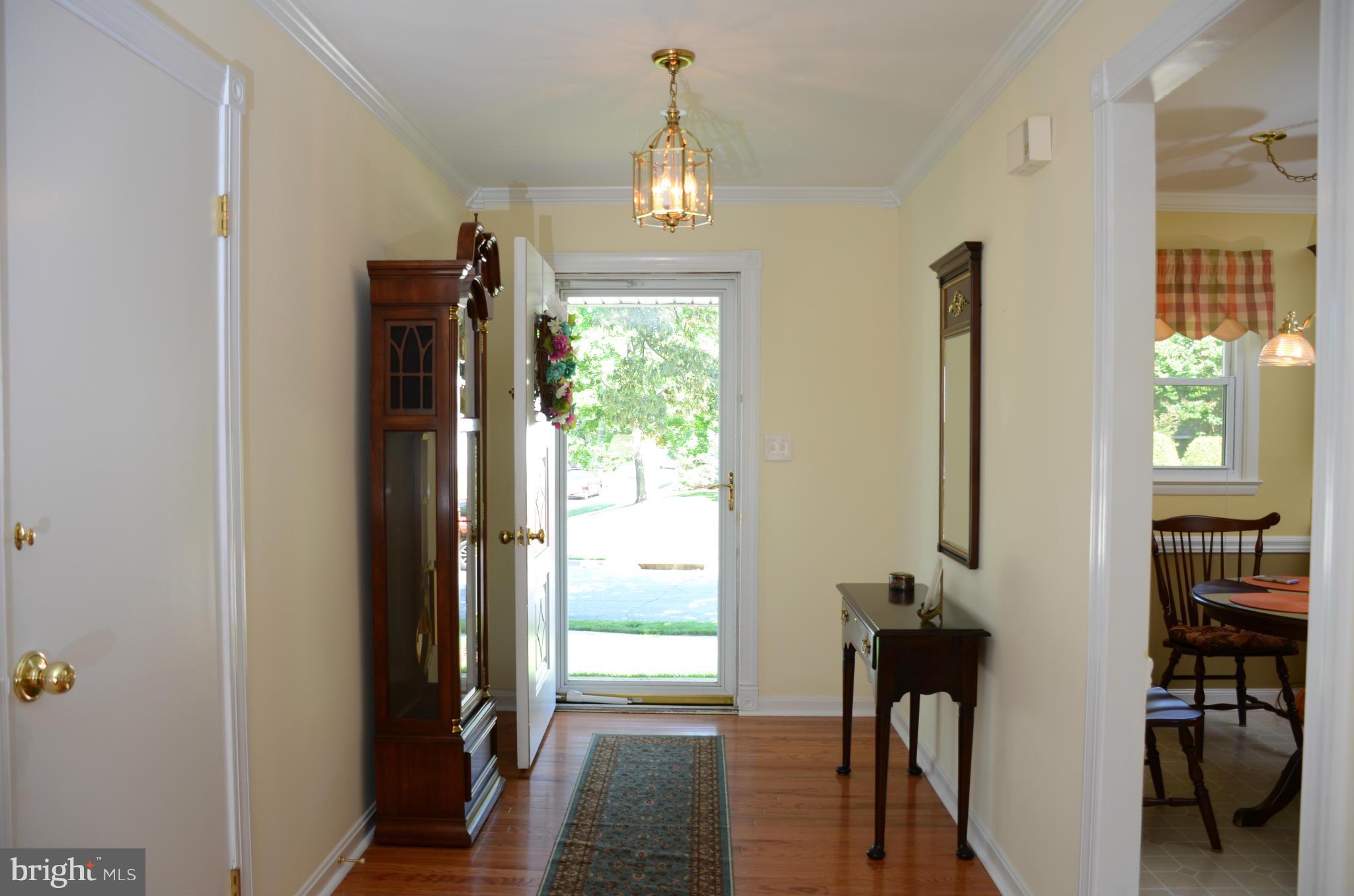 4808 Torpoint Road Baltimore, MD 21236 - Photo 2 of 26 Foyer