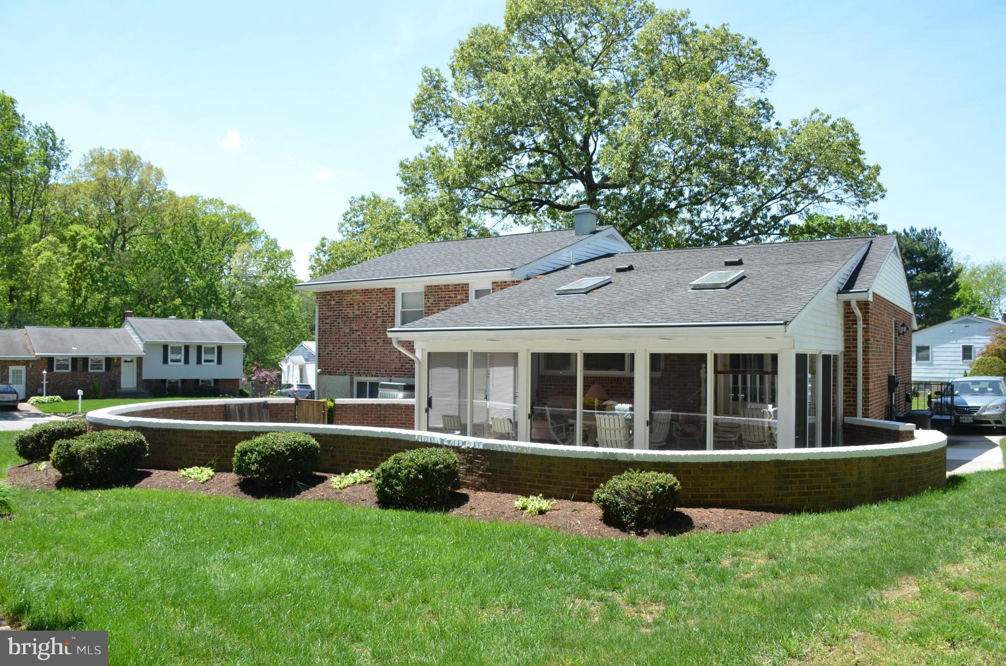 4808 Torpoint Road Baltimore, MD 21236 - Photo 21 of 26 3 Season Sunroom