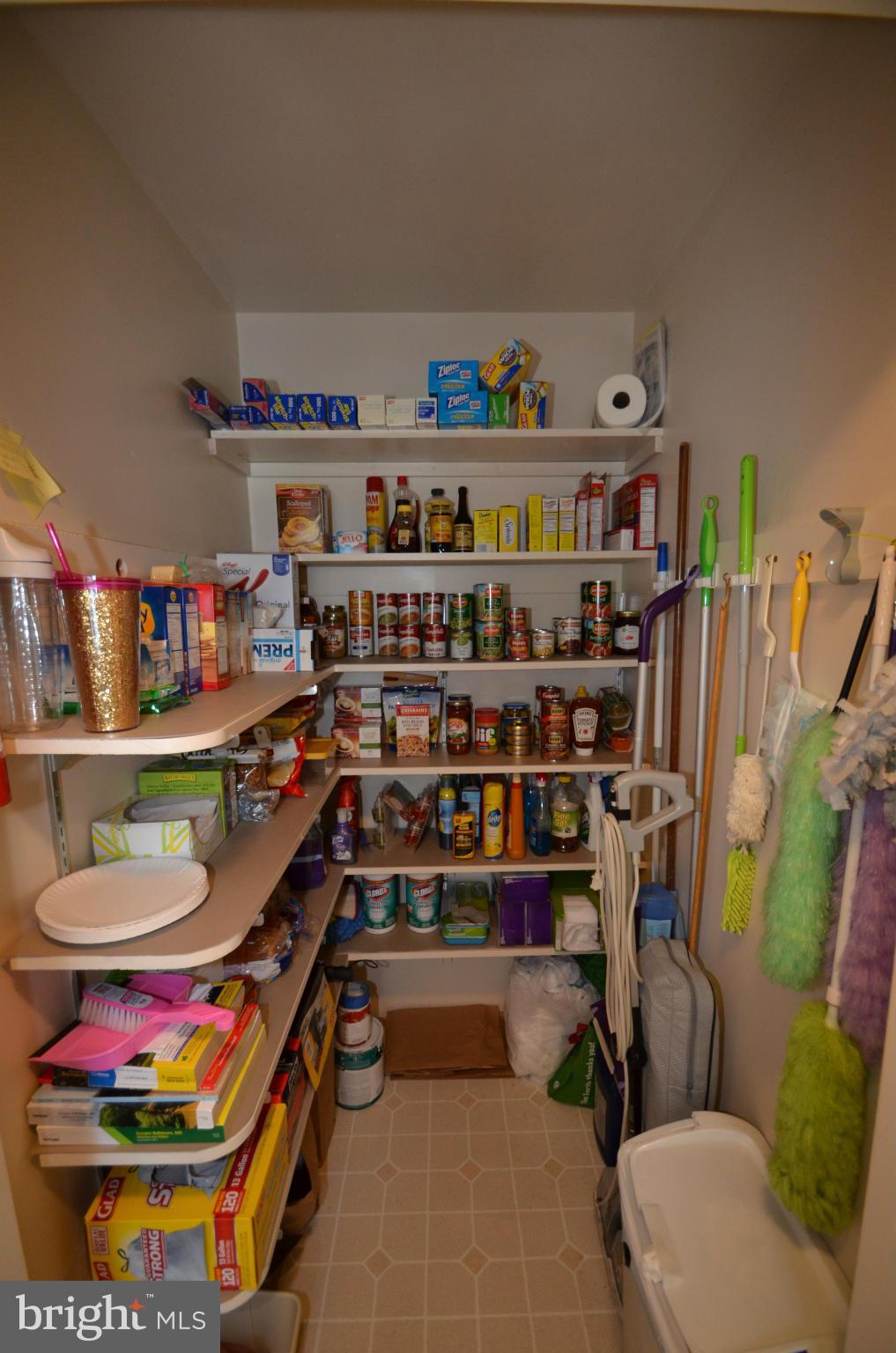 4808 Torpoint Road Baltimore, MD 21236 - Photo 5 of 26 Oversized Pantry