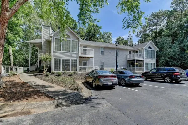 $169,900 | 102 Gettysburg Place, Sandy Springs, GA 30350