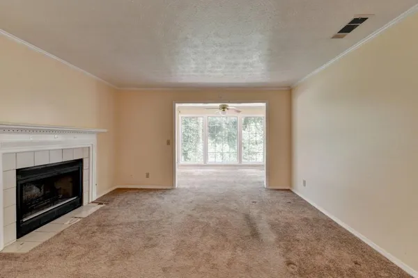 $169,900 | 102 Gettysburg Place, Sandy Springs, GA 30350