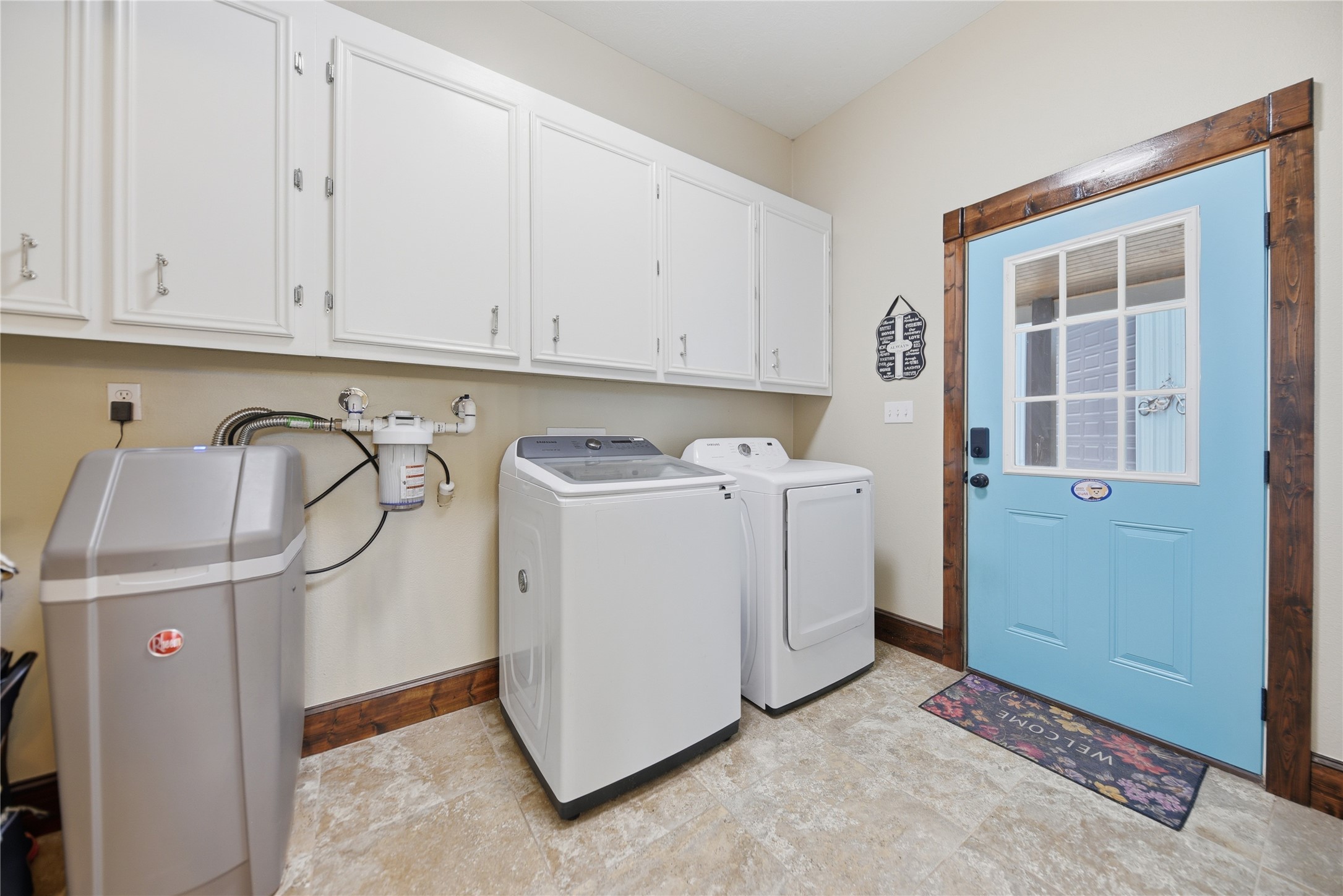 8595 Jared Road Bellville, TX 77418 - Photo 31 of 45 Laundry room