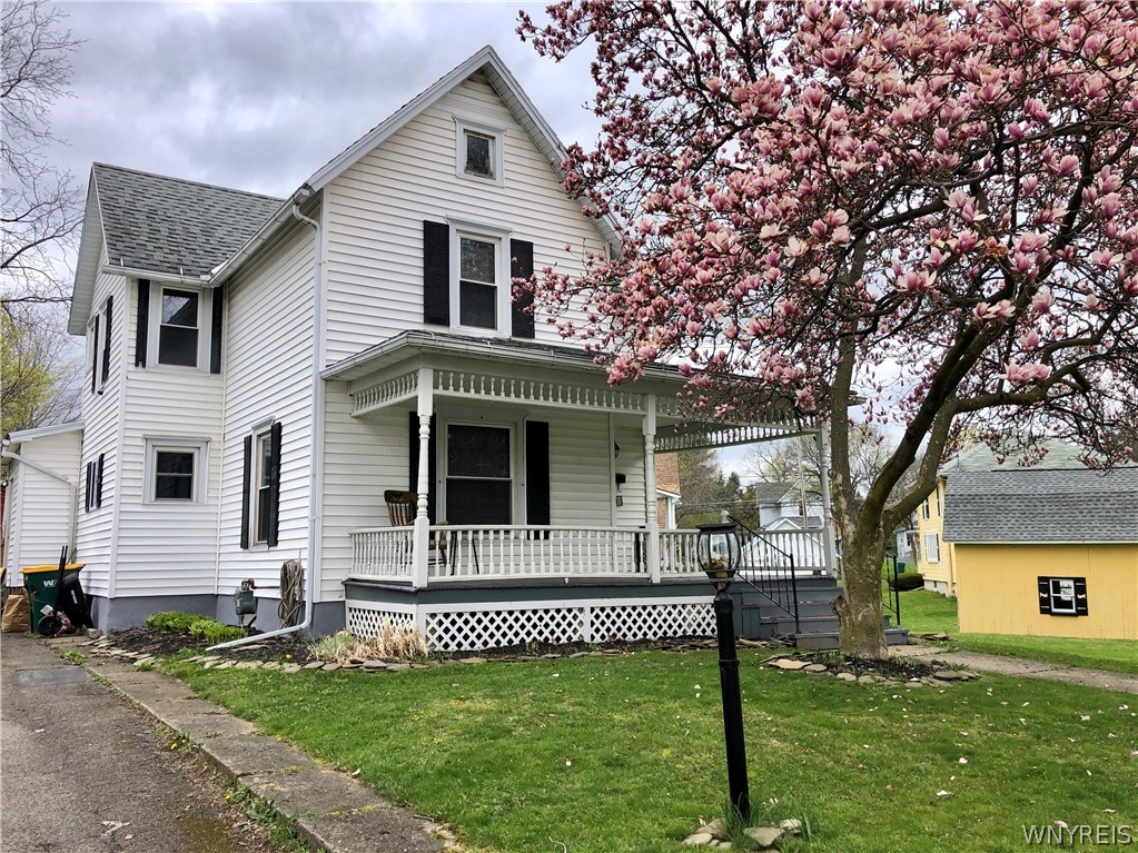 12 Genesee Street Perry, NY 14530 - Photo 1 of 1 Home front view