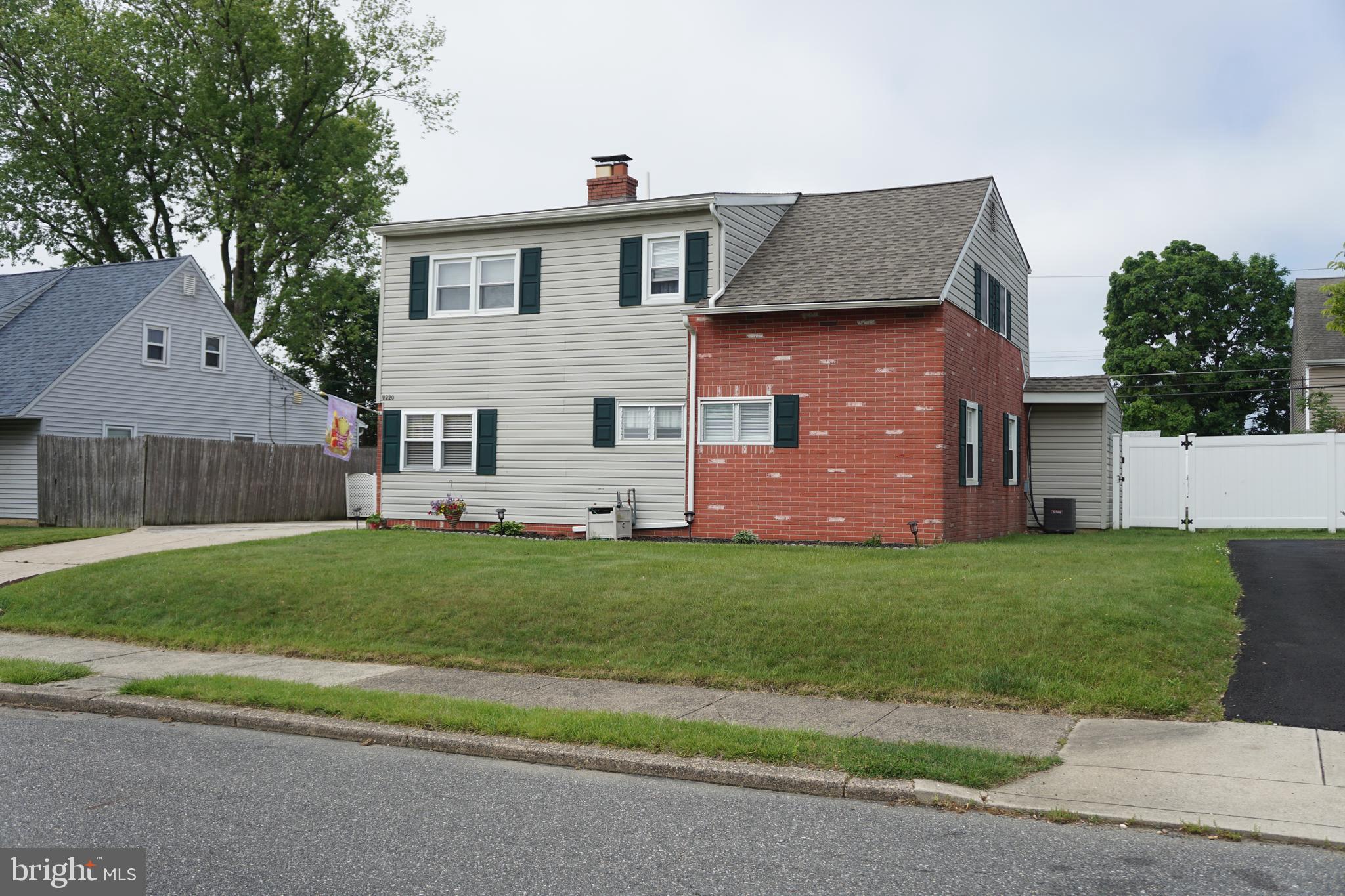 9220 Andover Road Philadelphia, PA 19114 - Photo 3 of 40 Gallery Image 3