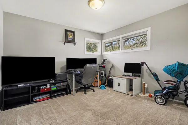 $199,900 | 133 West Hughes Street, Marshall, MI 49068