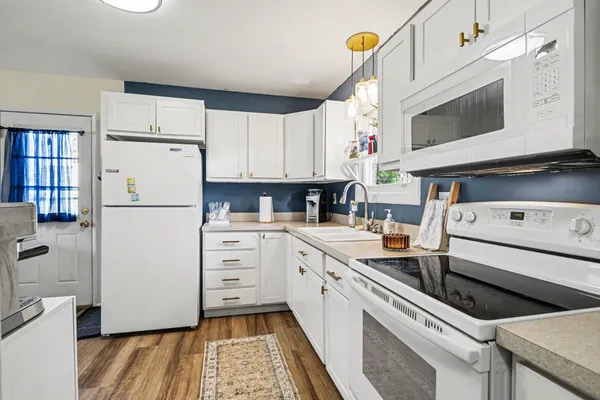 $199,900 | 133 West Hughes Street, Marshall, MI 49068